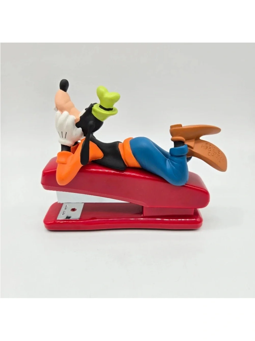 Goofy Stapler Red Novelty Office Desk Decor Walt Disney MII Vintage 90s Works - Picture 4 of 10